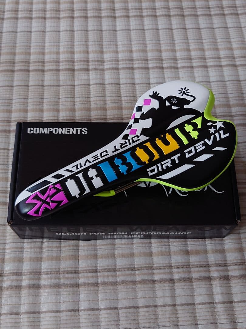 サドル  DA BOMB ダボム DIRT DEVIL ダートデビル MTB