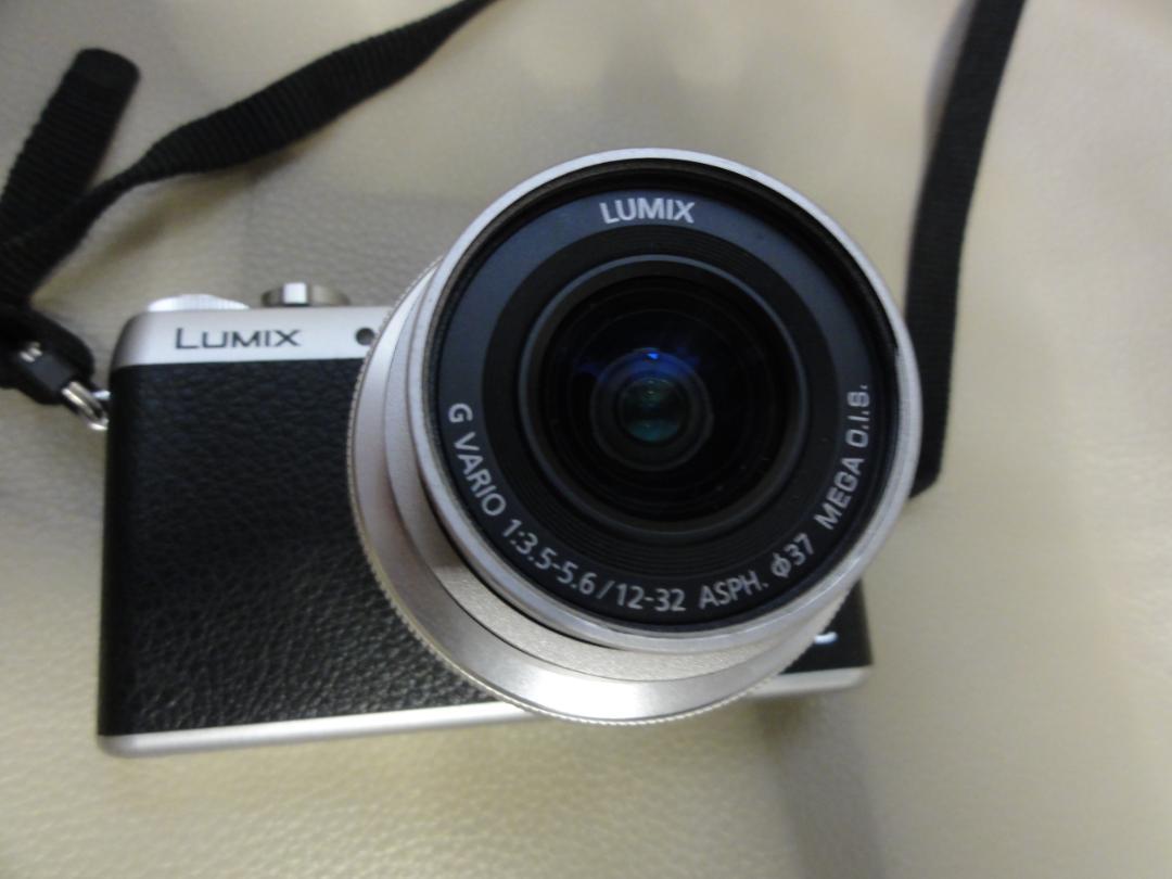 panasonic ミラーレス一眼 LUMIX DMC-GF7 レンズキット
