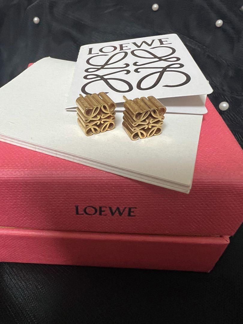 LOEWE アナグラム スタッズ ピアス ゴールド