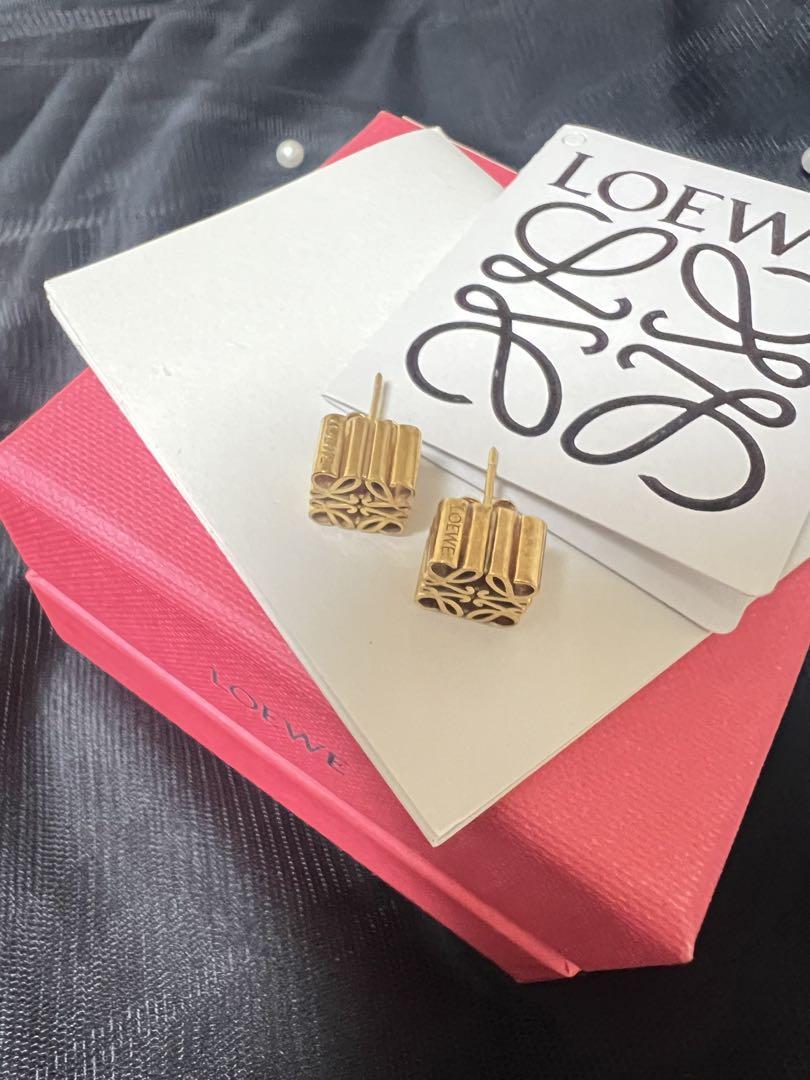 LOEWE アナグラム スタッズ ピアス ゴールド