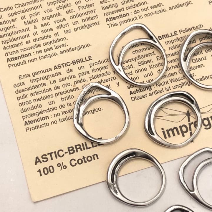 独特の上品 IOSSELLIANI イオッセリアーニ Alba 8連リング パズル