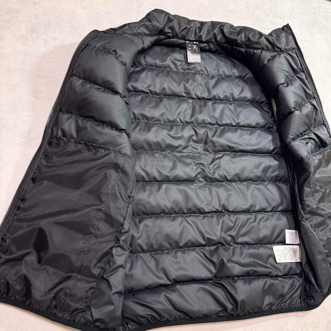 新品 Mサイズ アディダス エッセンシャルズ ダウンベスト 黒 ブラック