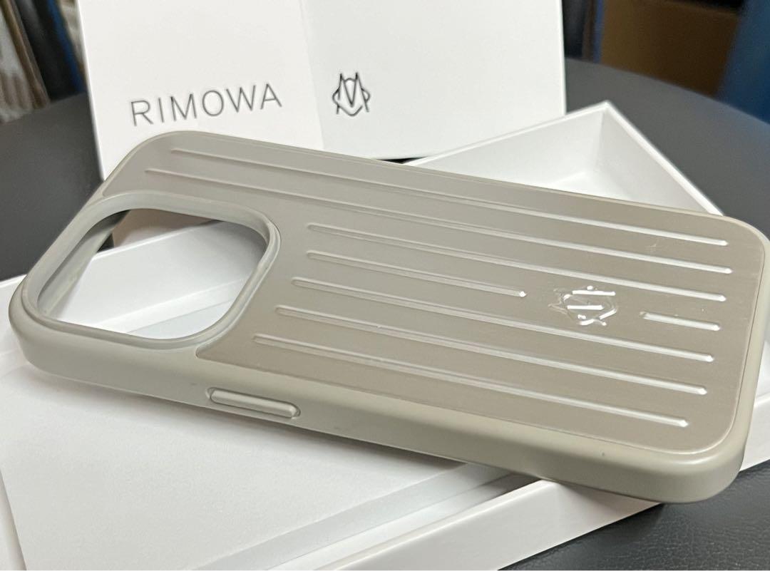 RIMOWA iPhone 15pro ケース