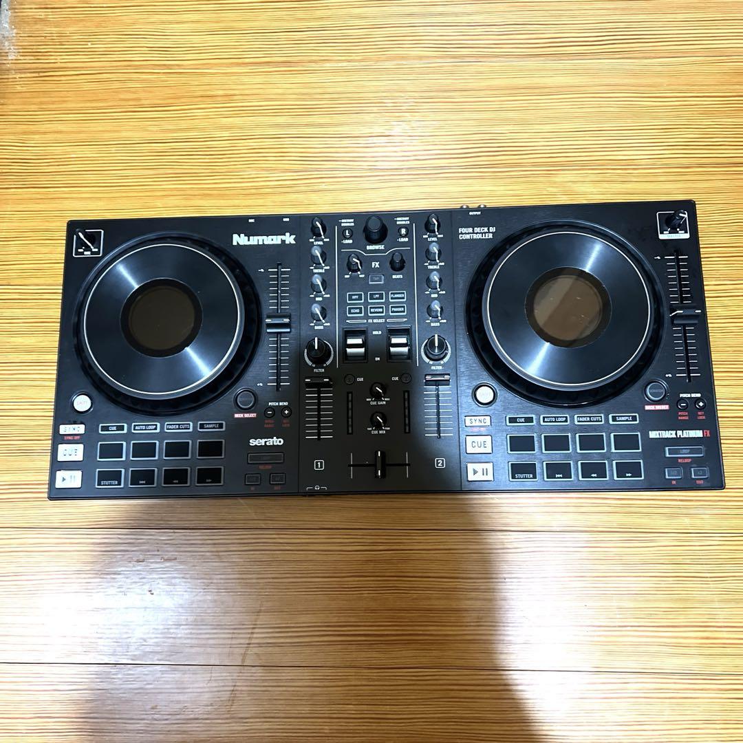 Mixtrack Platinum FX DJコントローラー | apalomedia.com