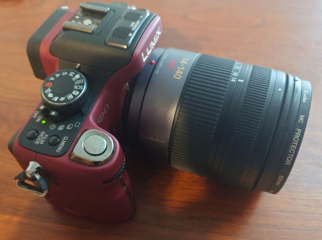 LUMIX GH1 デジタル一眼レフ 14-140mm