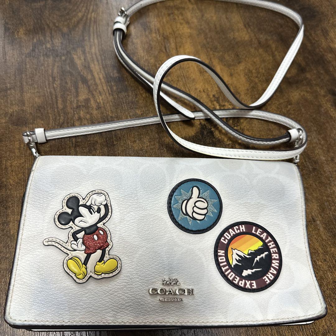 COACH Disney ミッキーパッチ付きバッグ　財布