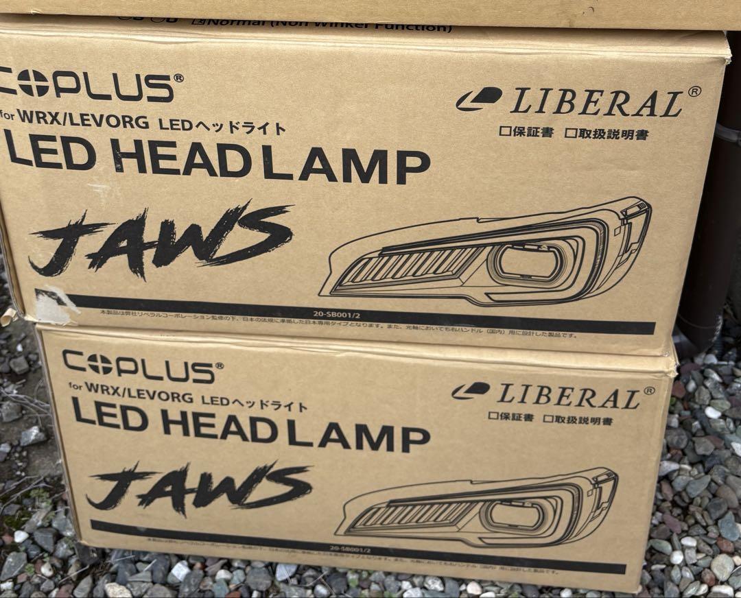 【値下げ】LIBERAL JAWS ヘッドライト WRX va レヴォーグ　前期