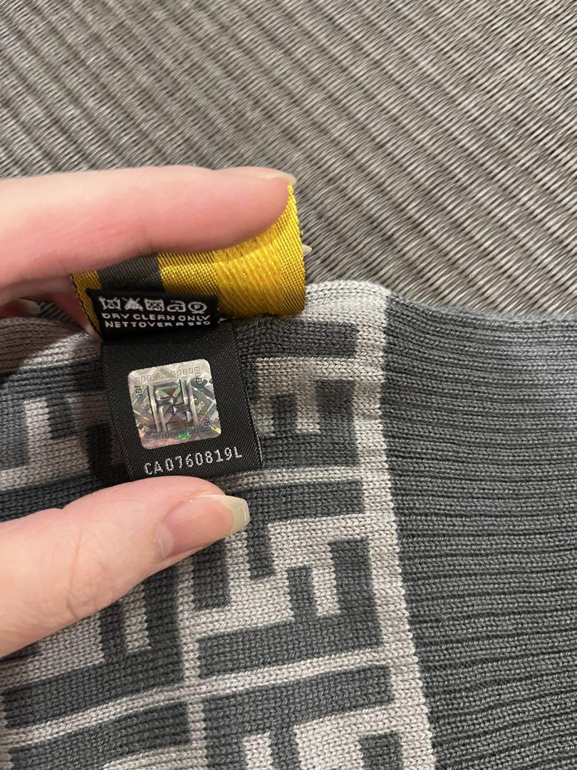 美品　FENDI フェンディ　マフラー