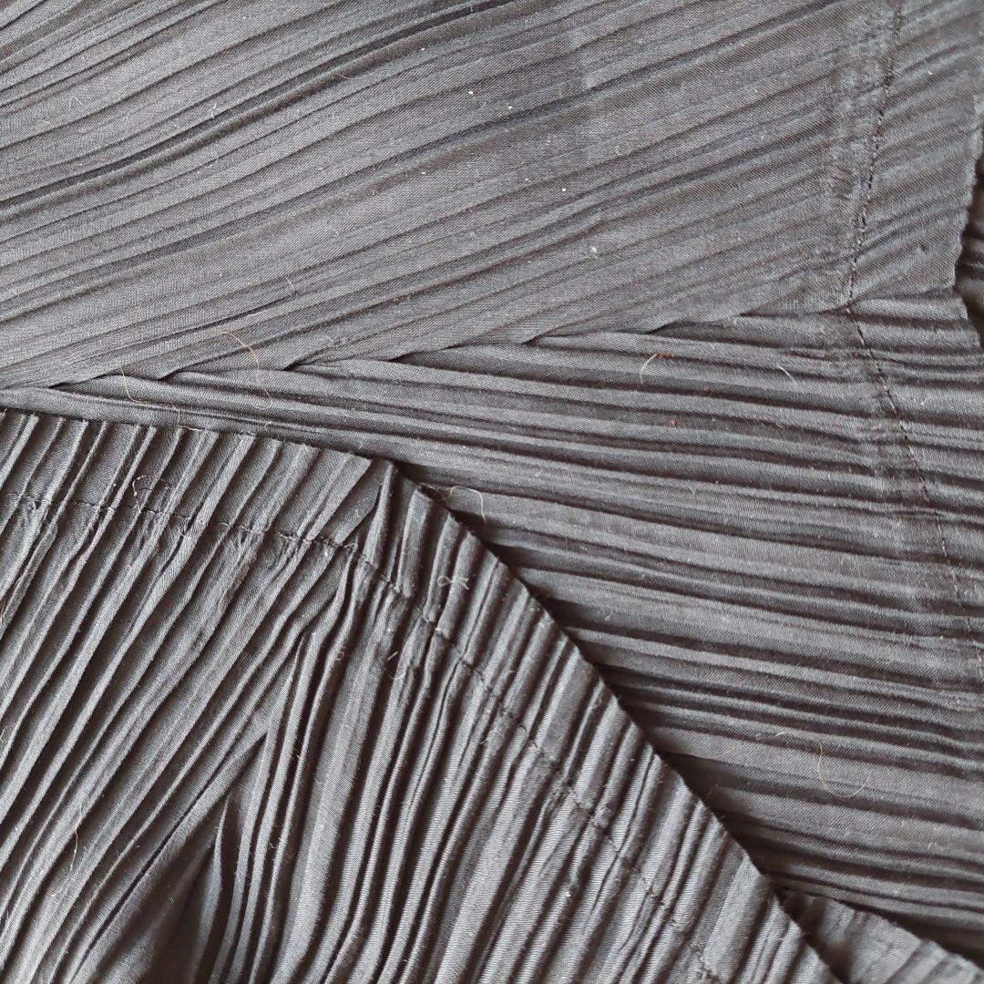 難あり ISSEY MIYAKE FETE イッセイミヤケ水玉襟黒地切りっぱなし