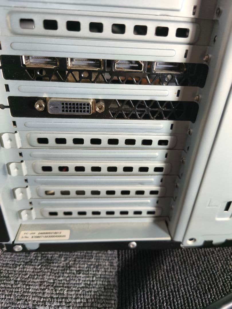 i7 GTX1070傷や汚れあり