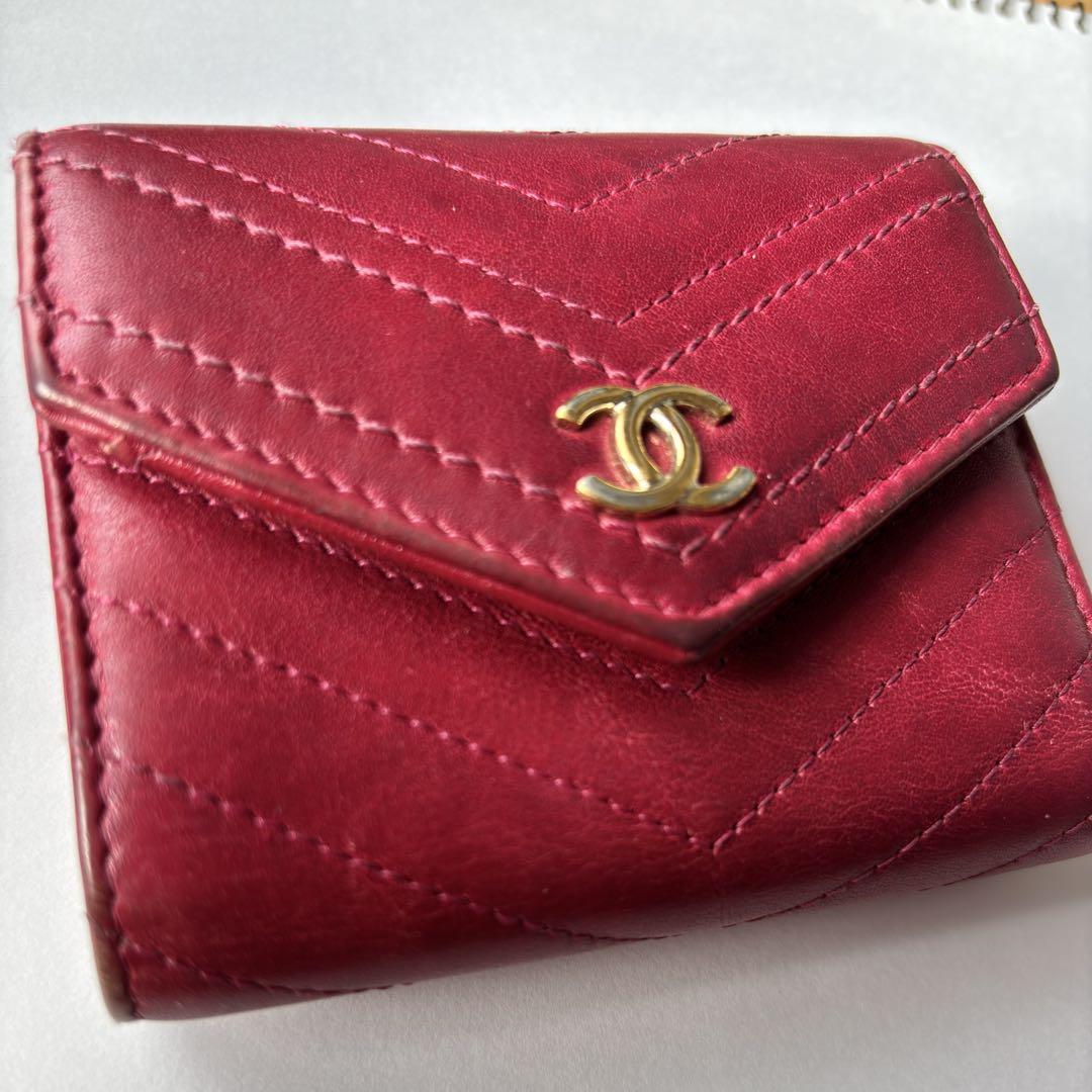 CHANEL 三つ折り財布 赤 ミニ財布