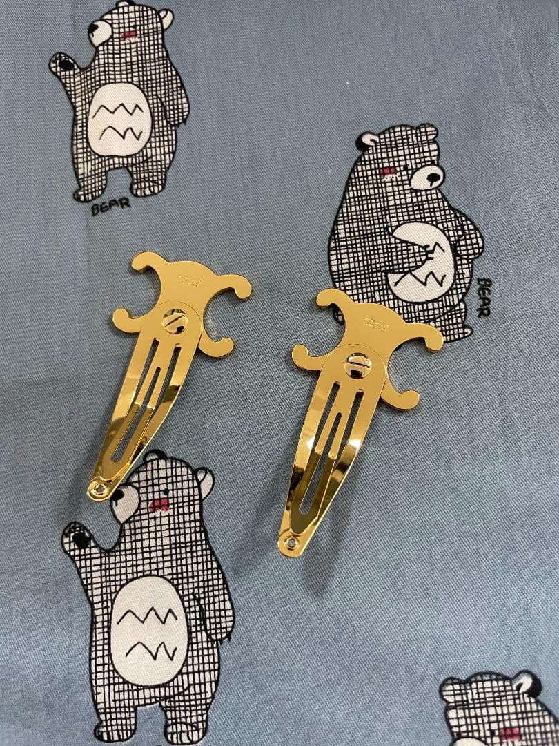 状態良セリーヌ ゴールド トリンフ スナップヘアクリップ 2個セット