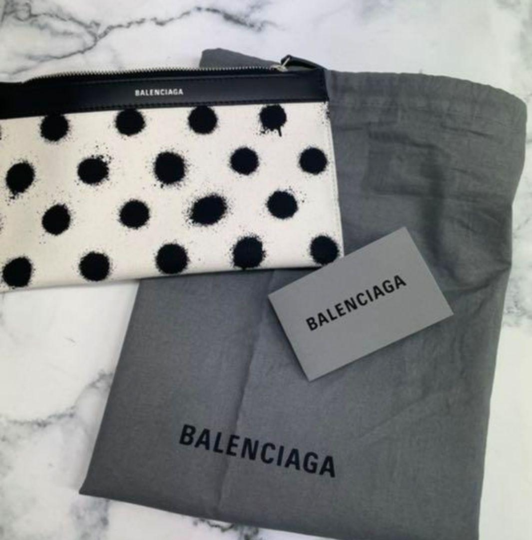 新品 BALENCIAGA スプレードット ネイビーカバス トート バレンシアガ 最も完璧な 新品 BALENCIAGA スプレードット ネイビーカバス トート バレンシアガ 最も完璧な