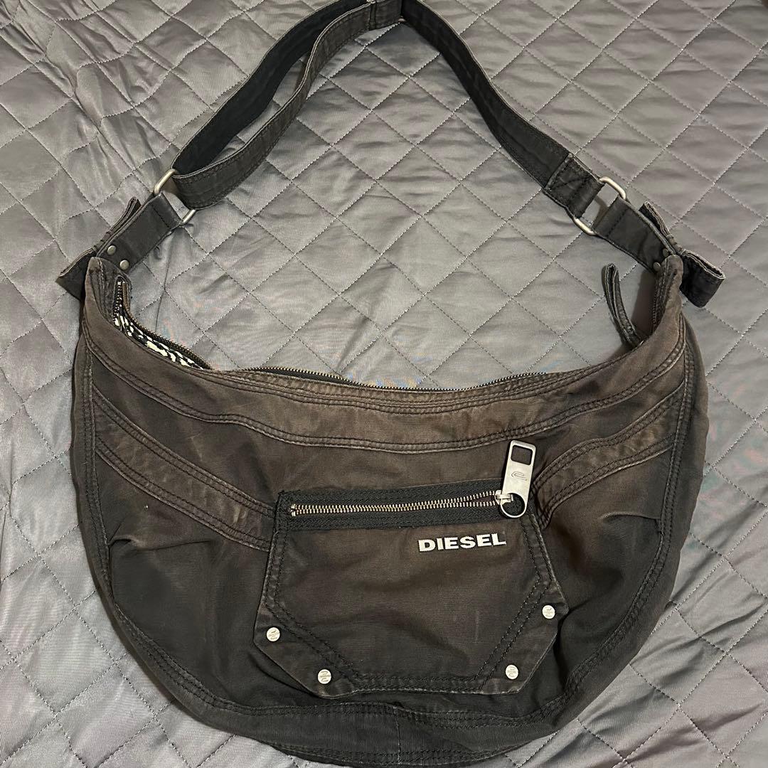 DIESEL ブラック ショルダーバッグ
