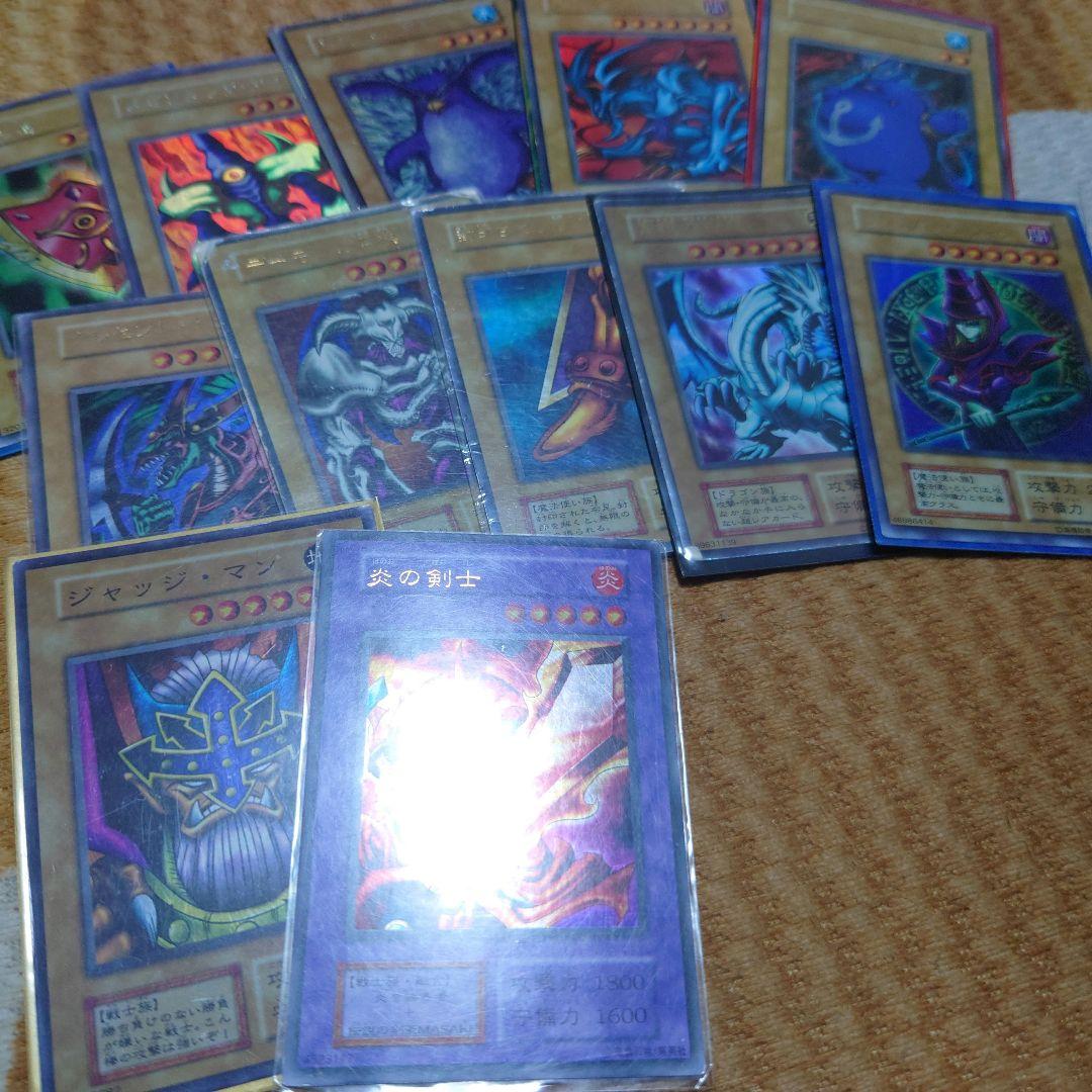 早い者勝ち！遊戯王 計92枚 初期 全スーパーレア以上 まとめ売り 引退品 遊戯王 - 早い者勝ち！大人気！ 遊戯王 墓守の罠 DP27-JP025