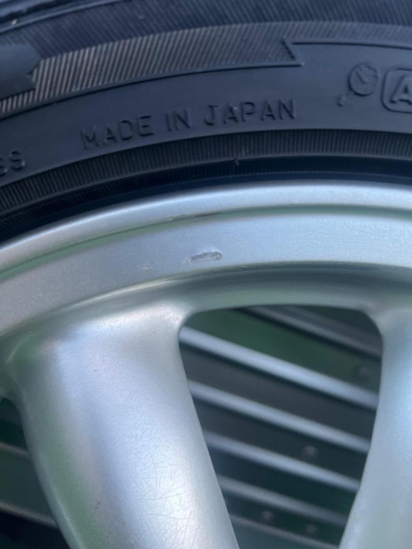 MINI LITE 15インチアルミホイール、2024年モデルの美しいタイヤ