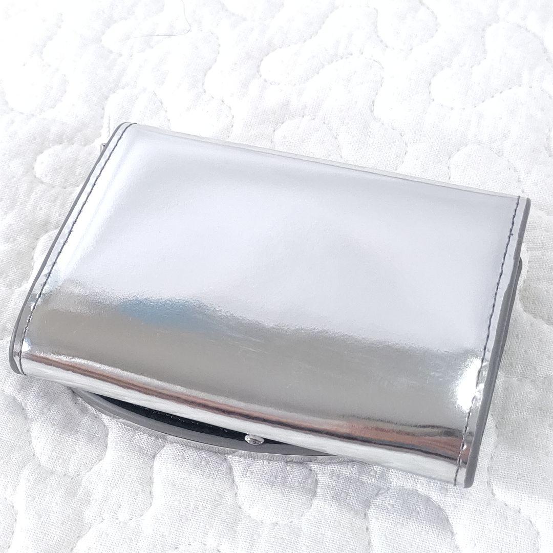 新品✨DIESEL 三つ折財布 シルバー Dバックル - メルカリ
