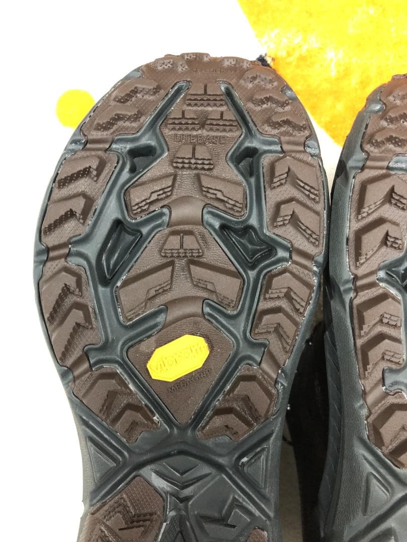 【HOKA】×【SATISFY】マファテ・スピード4 ライト黒26.5cm