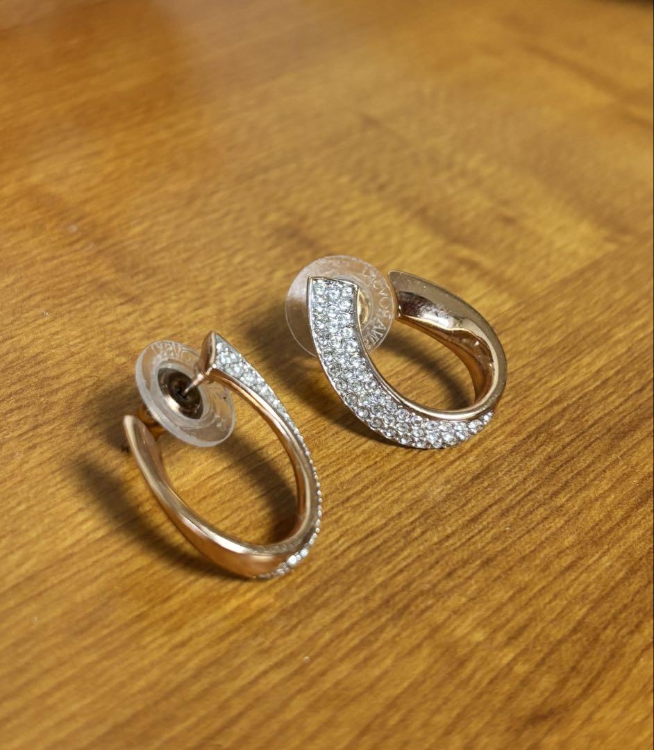 【Swarovski】Exist フープピアス 5637563/ 5636448