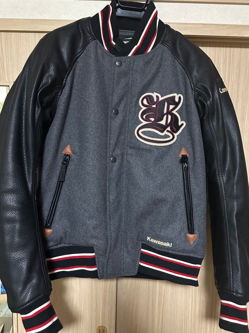 カワサキ　スタジアムブルゾン　Lサイズ