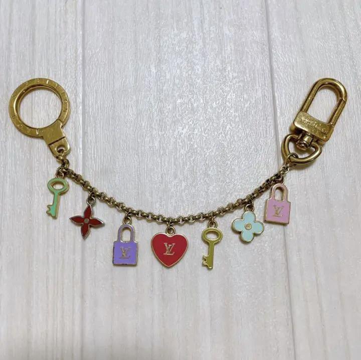 ルイヴィトン バッグチャーム