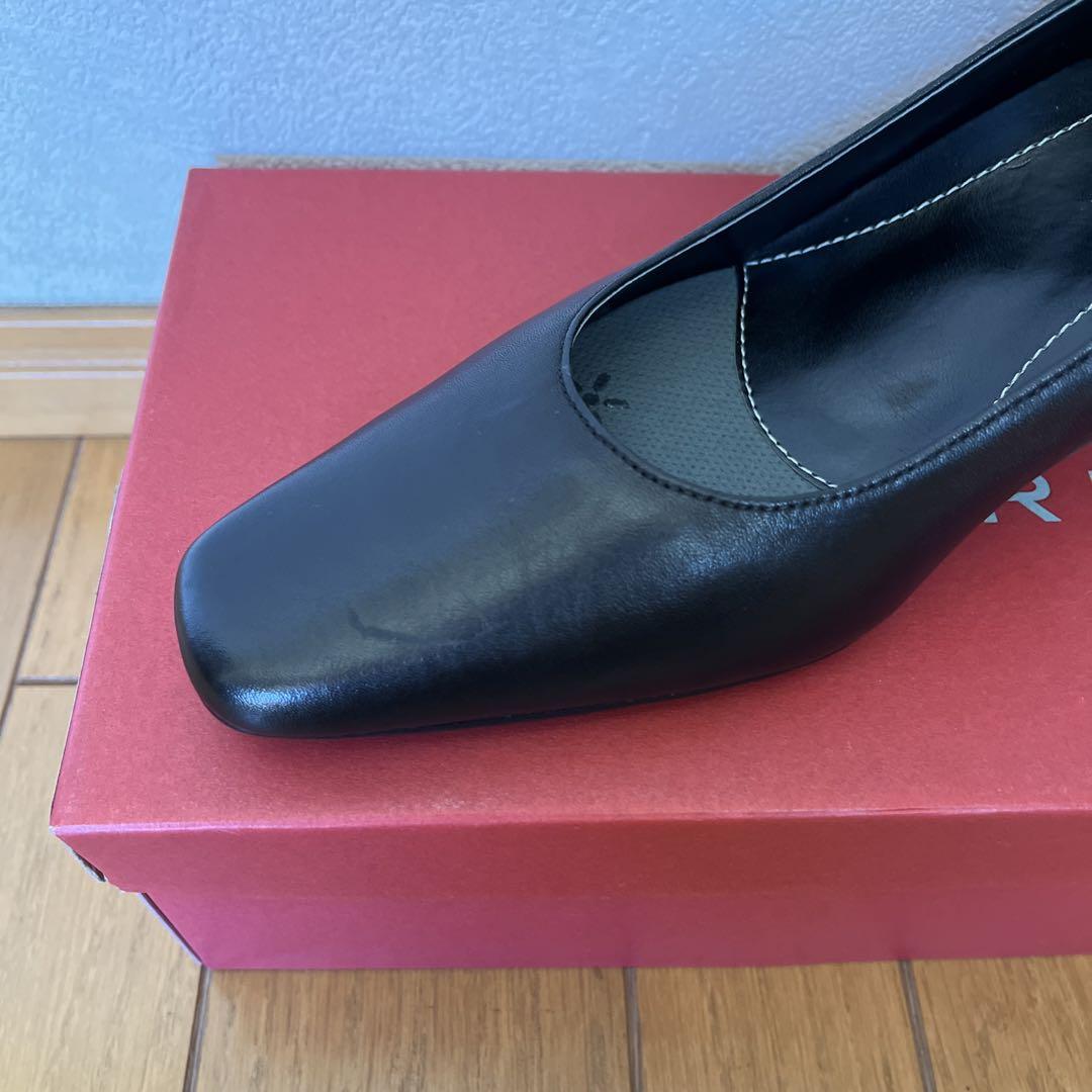 【新品】再再お値下げ　セレモニー用　REGAL パンプス黒　23.5