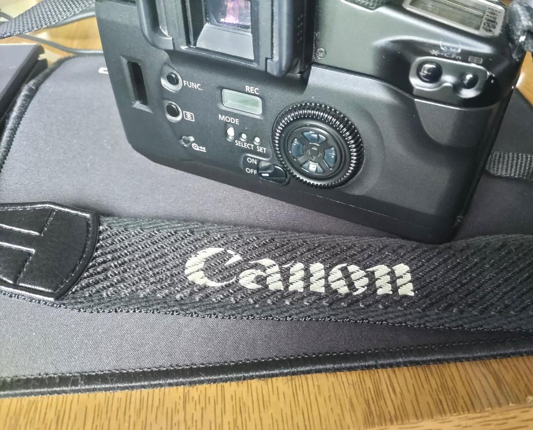 EF 28-105mmレンズ付き