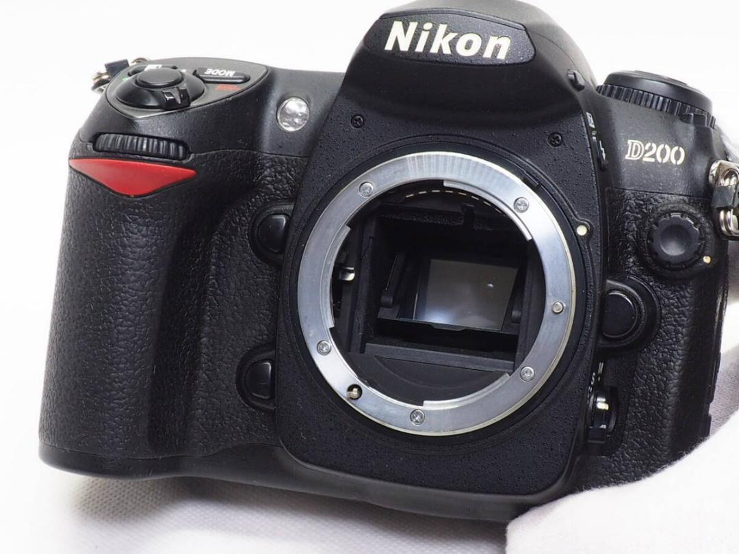 Nikon D200