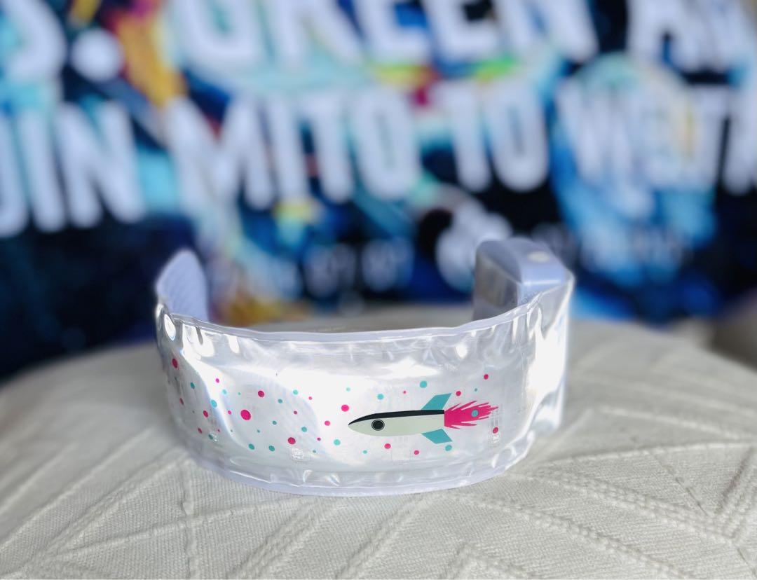 Mrs. GREEN APPLE WELTRAUM Light Band - メルカリ