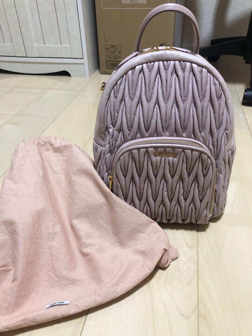 最終値下げミュウミュウ　マテラッセナッパーレザー　バックパック　リュック　ピンクバッグ
