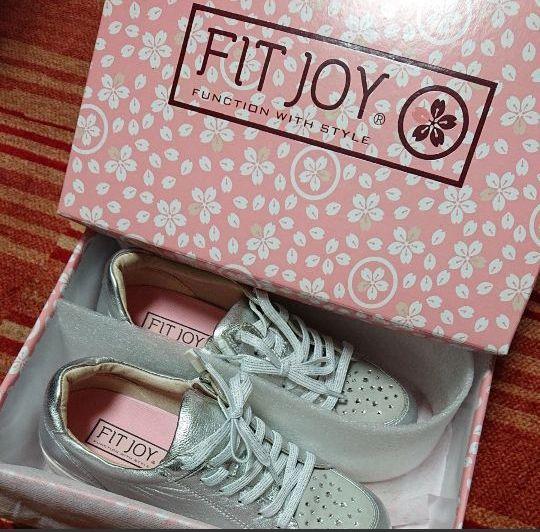 美品 MEAILE FIT JOY スニーカー シルバー 23センチ - メルカリ 【期間限定】 FIT MEAILE 美品 JOY 23センチ シルバー スニーカー スニーカー