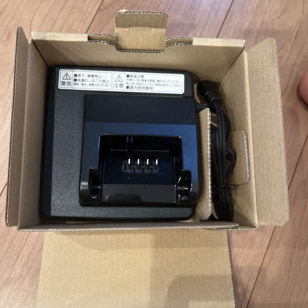 Panasonic NKJ075Z バッテリー充電器