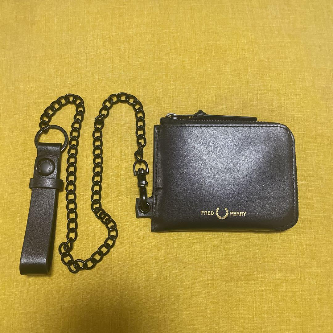 FRED PERRY（フレッド・ペリー）コインケース