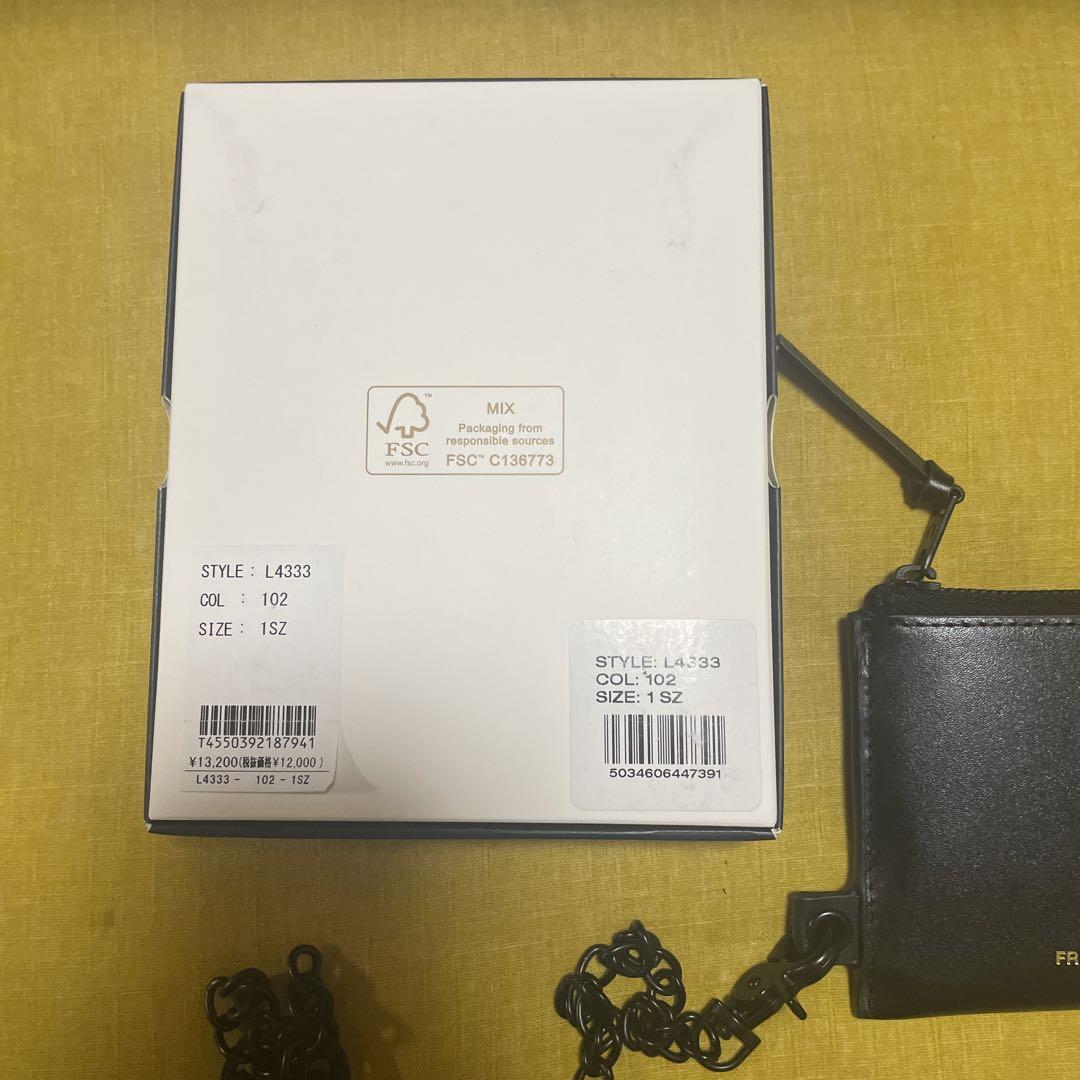 FRED PERRY（フレッド・ペリー）コインケース