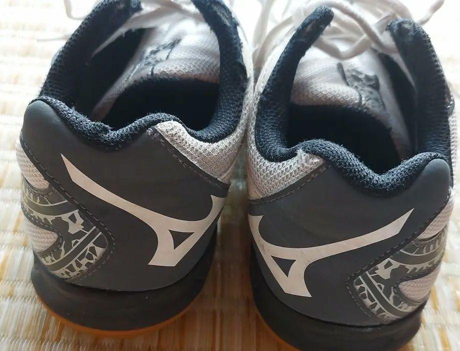 Mizuno バレーボールシューズ ホワイト/ブラック/グレー24cm