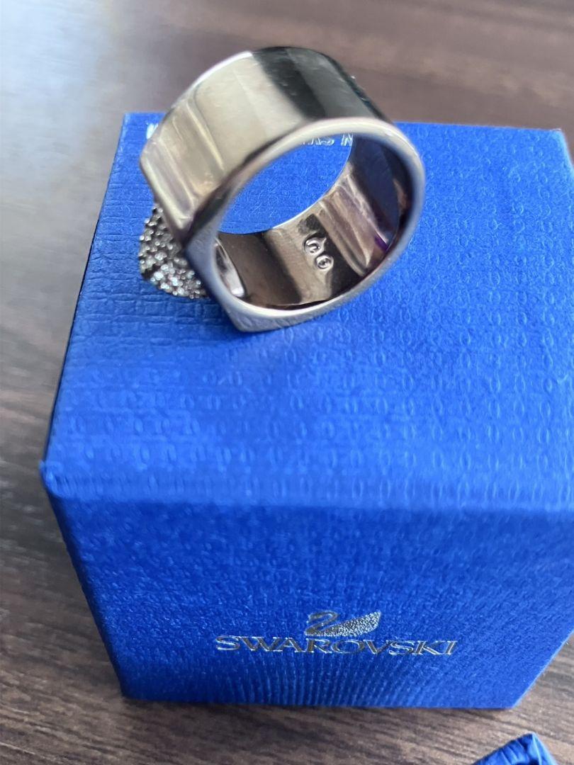 ★SWAROVSKI　スワロフスキー　リング【13号】