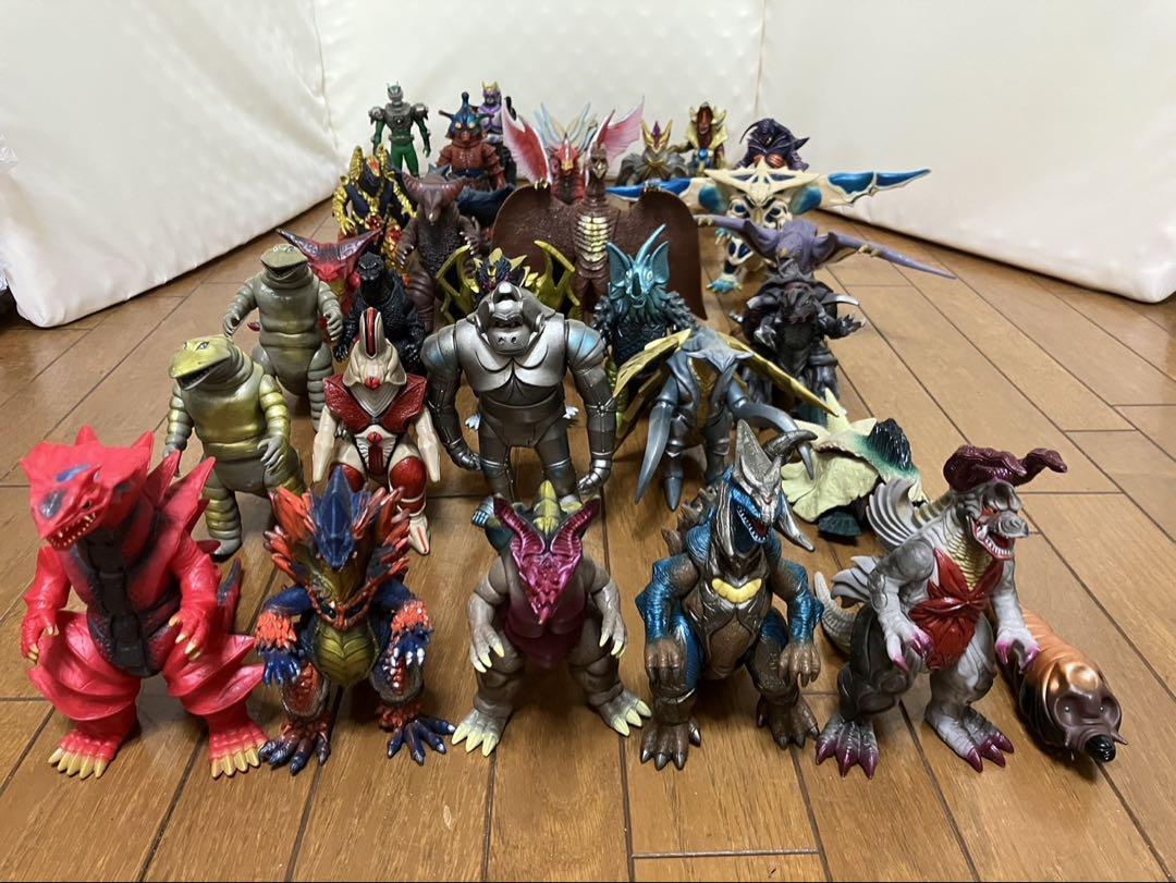 ウルトラマンシリーズ 怪獣 フィギュア 32体