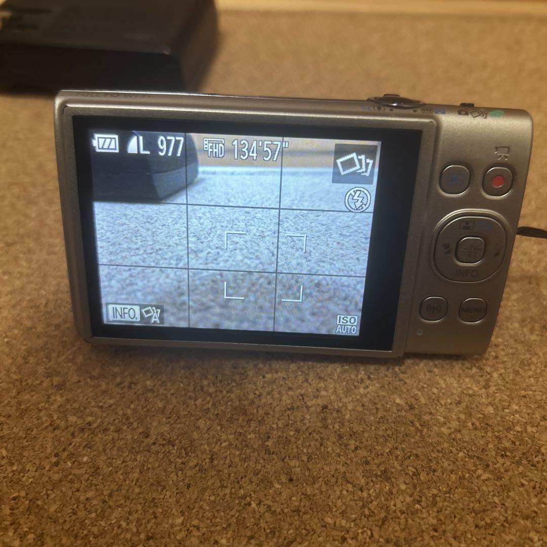 (中古) Canon IXY 650 コンパクトデジタルカメラ　シルバー