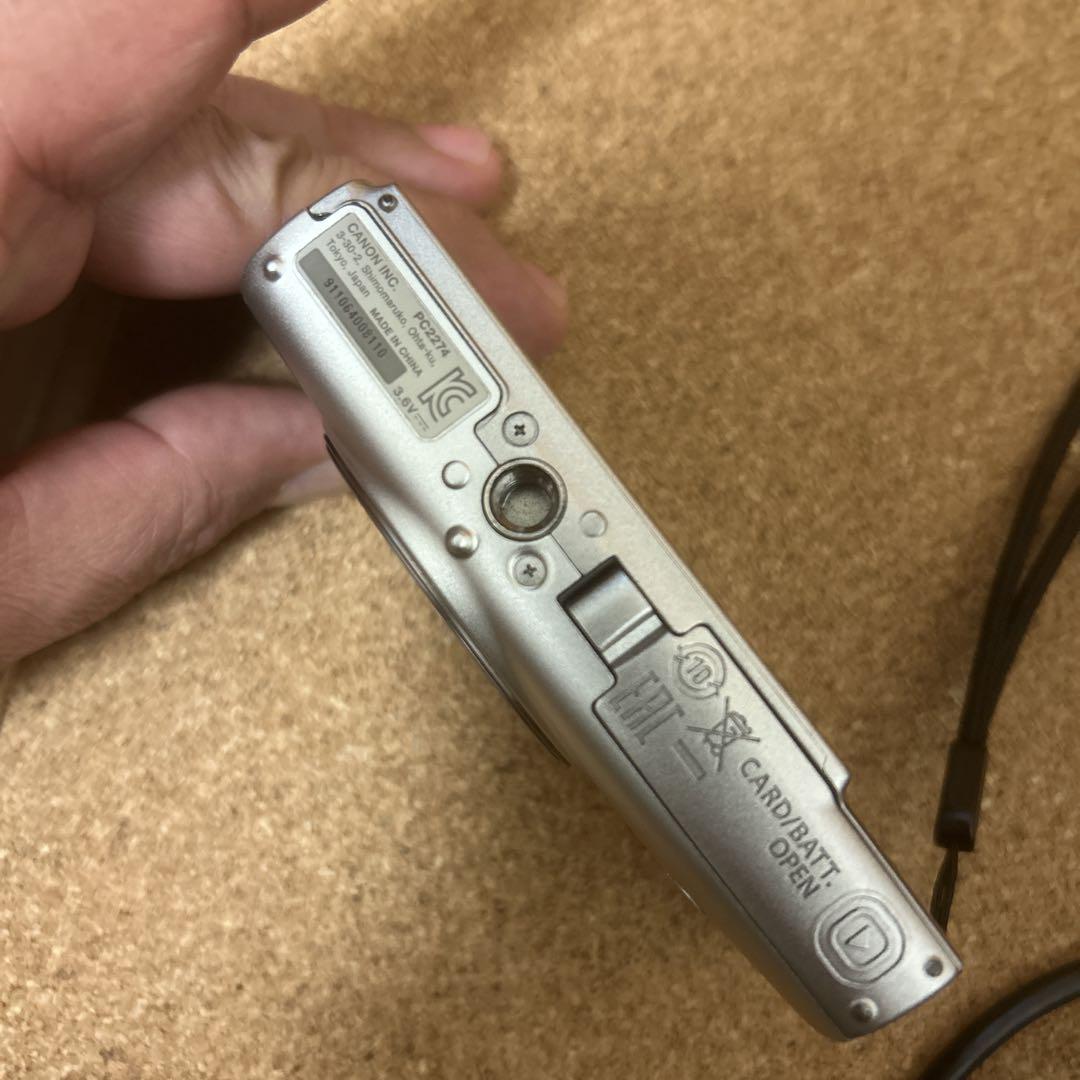 (中古) Canon IXY 650 コンパクトデジタルカメラ　シルバー