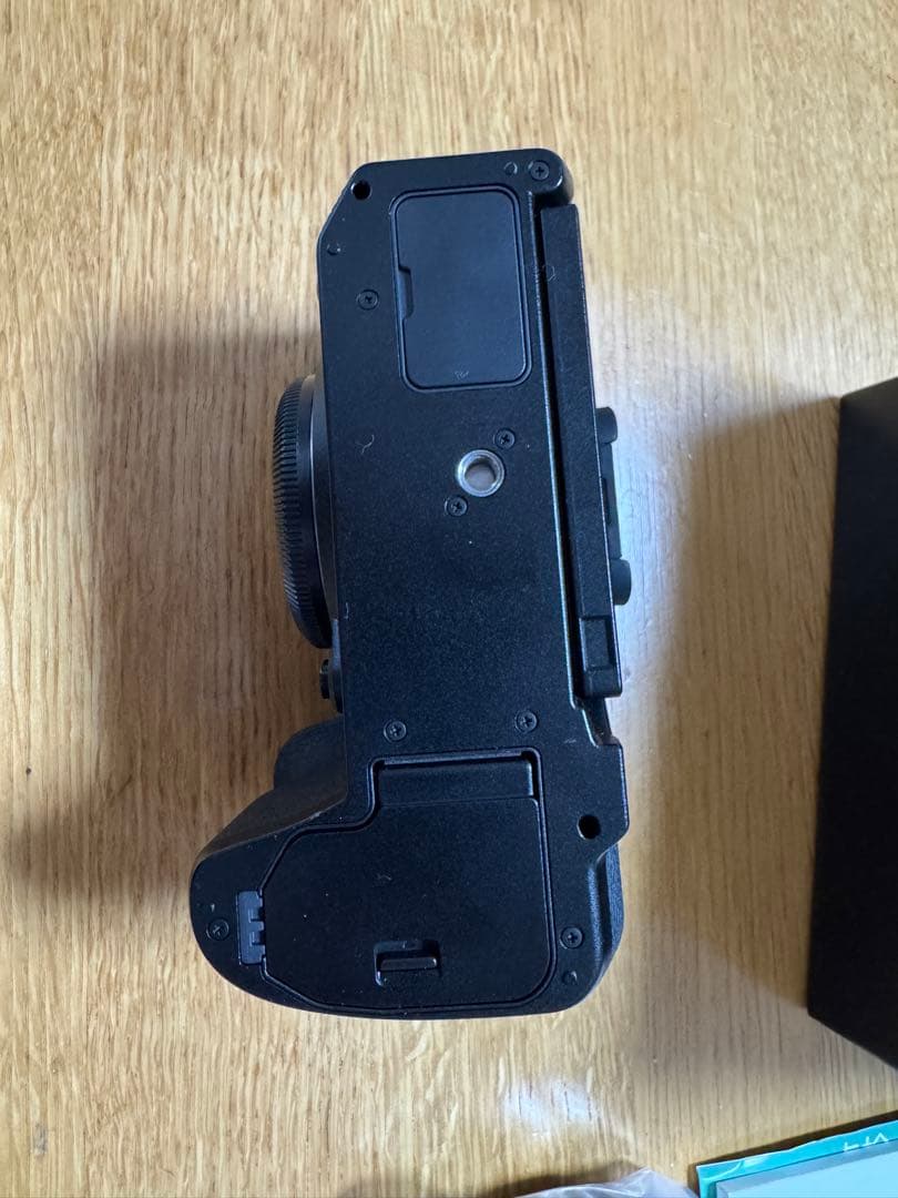 FUJIFILM X-H2S ボディ シャッター1918回・5年延長保証付き FUJIFILM X-H2S ボディ シャッター1918回・5年延長保証付き