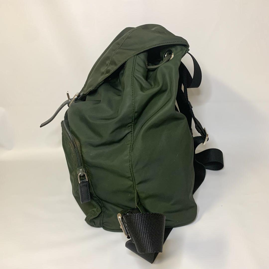 美品　PRADA　バックパック　三角ロゴ　ナイロン　カーキ