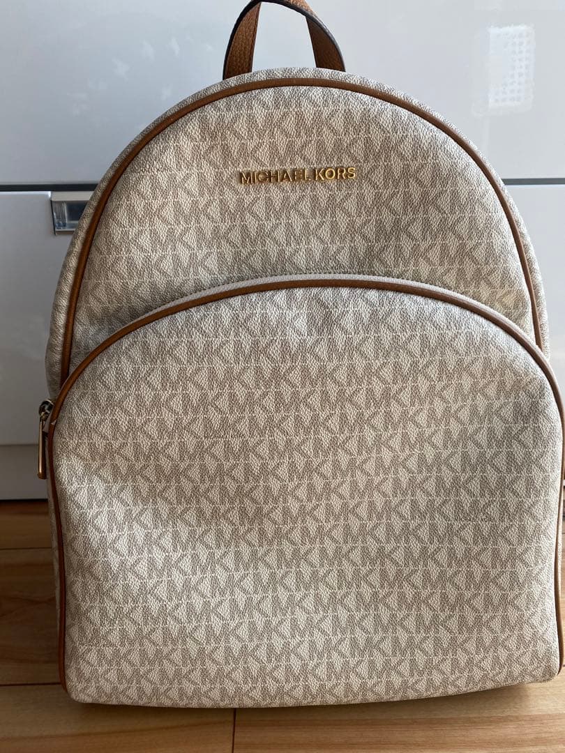 今年の新作から定番まで! マイケルコース リュック A4サイズ リュック