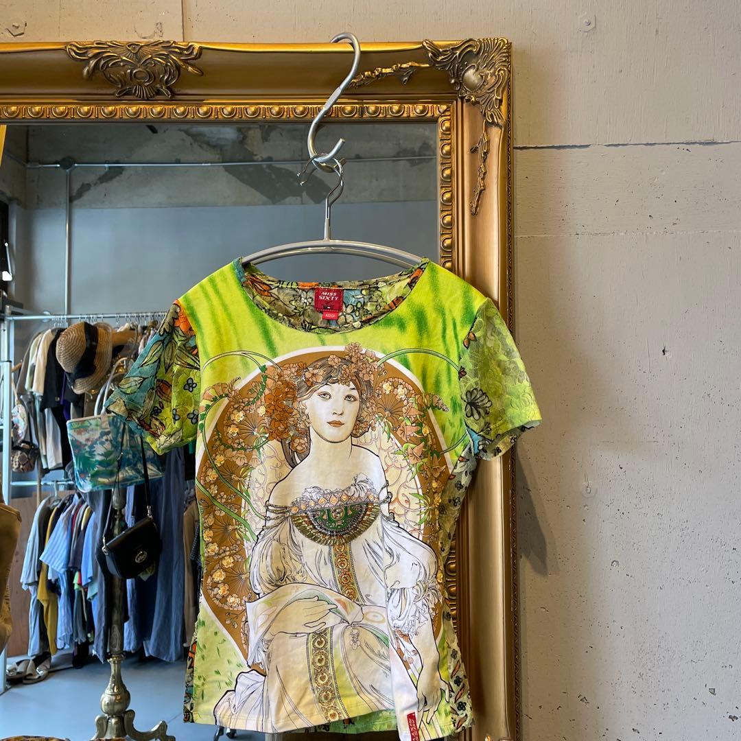 @ MISSSIXTYミスシックスティ 花柄 総柄 半袖Tシャツ Y2k