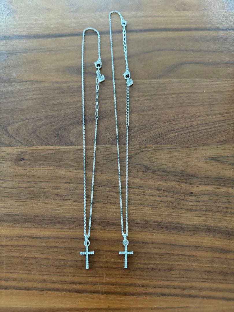 Swarovski クロスネックレス レディース メンズ Swarovski クロスネックレス レディース メンズ
