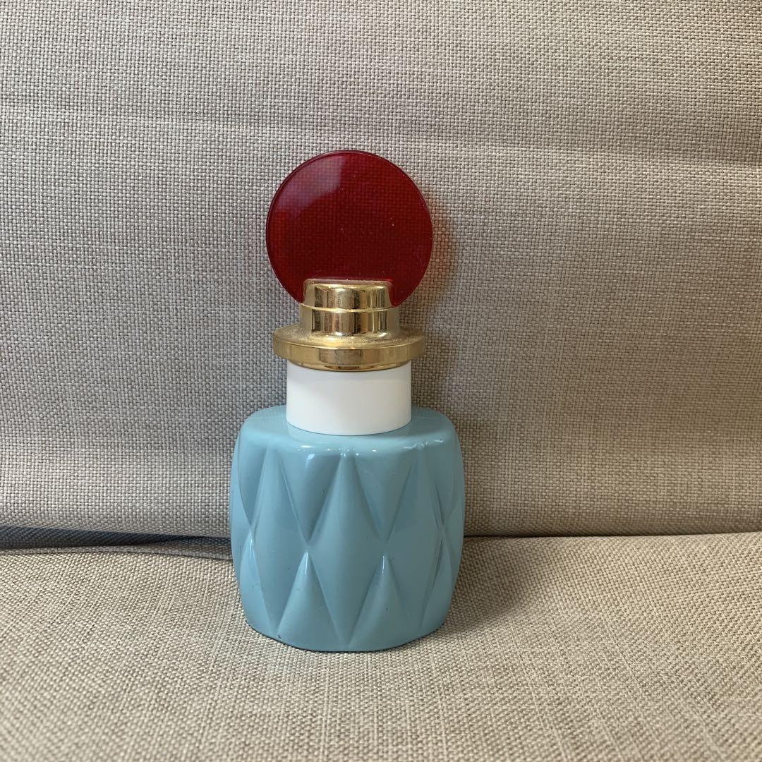 新品　miu miu ミュウミュウ　パフュームドヘアミスト　30ml 新品miu miu ミュウミュウパフュームドヘアミスト30ml
