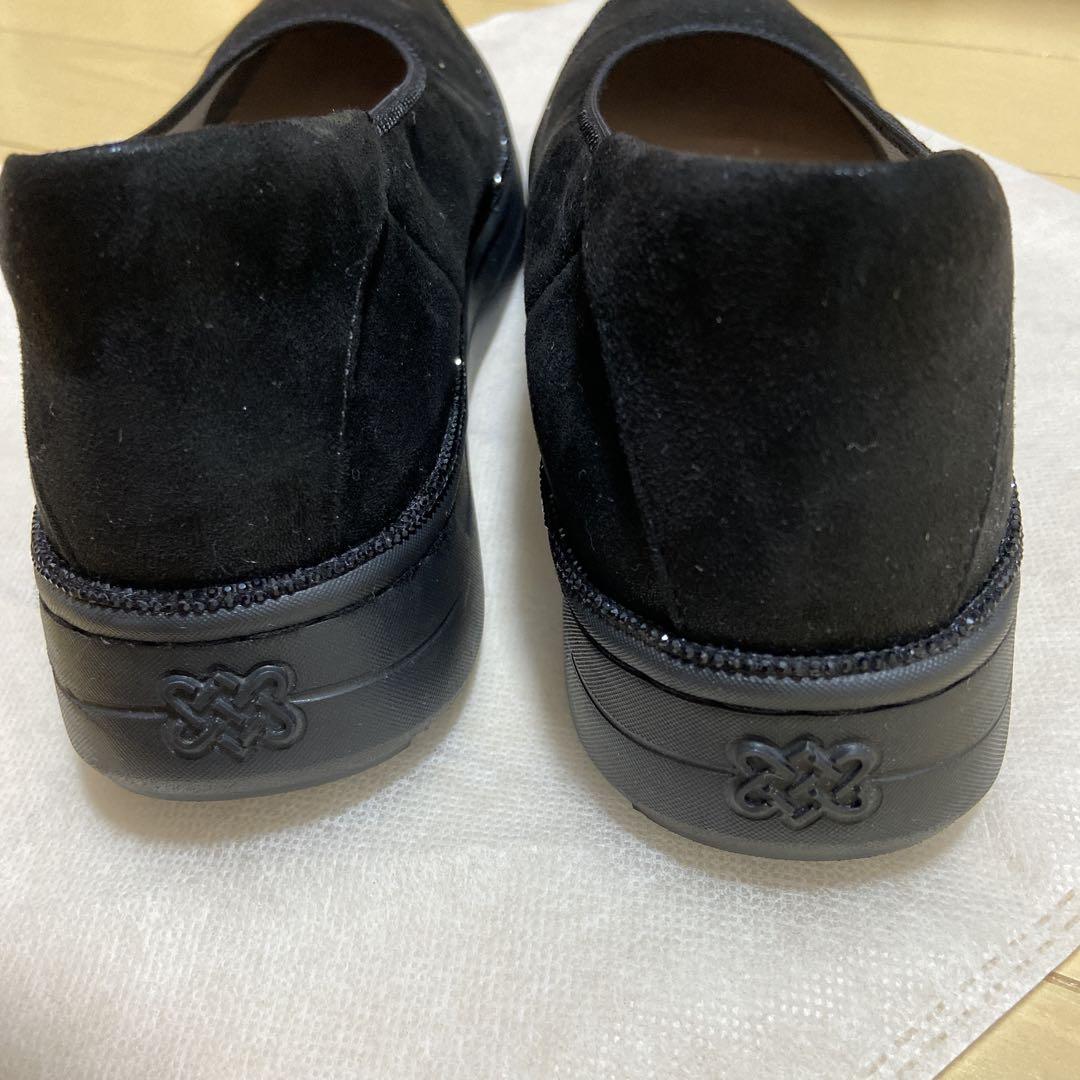 【美品】fitfitビジューラインバレエスニーカーLITE （ブラック）