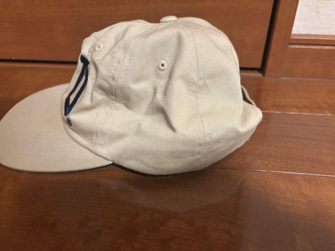 Stussy Cap ベージュ