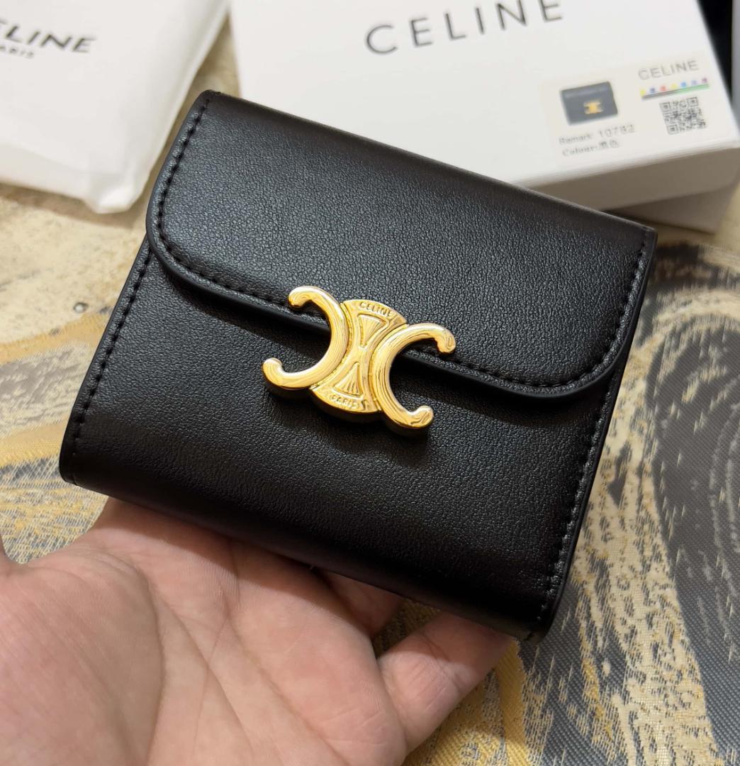 【極美品】スモール フラップウォレットトリオンフ 折財布 黒