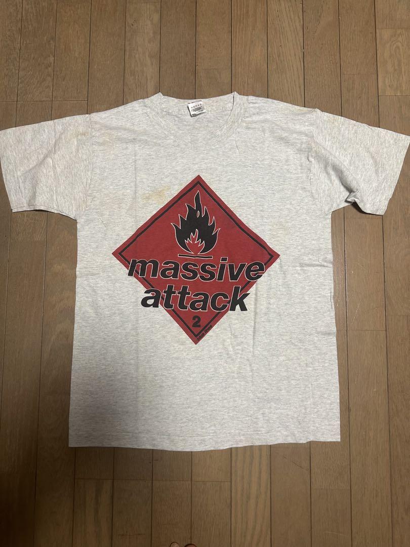 massive attack Tシャツ