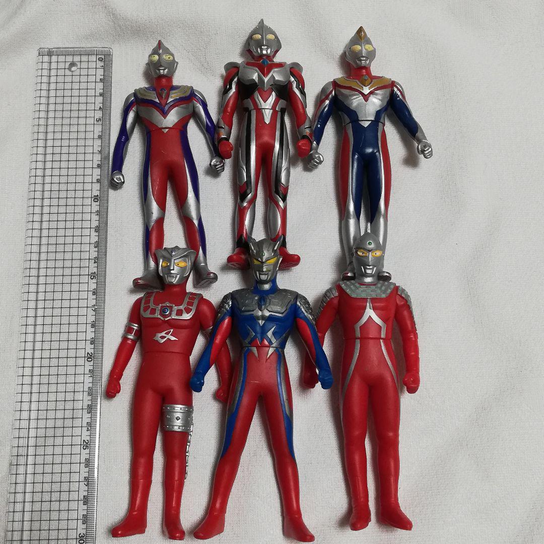 ウルトラマン 怪獣 ソフビ まとめ売り 大量　人形　フィギュア